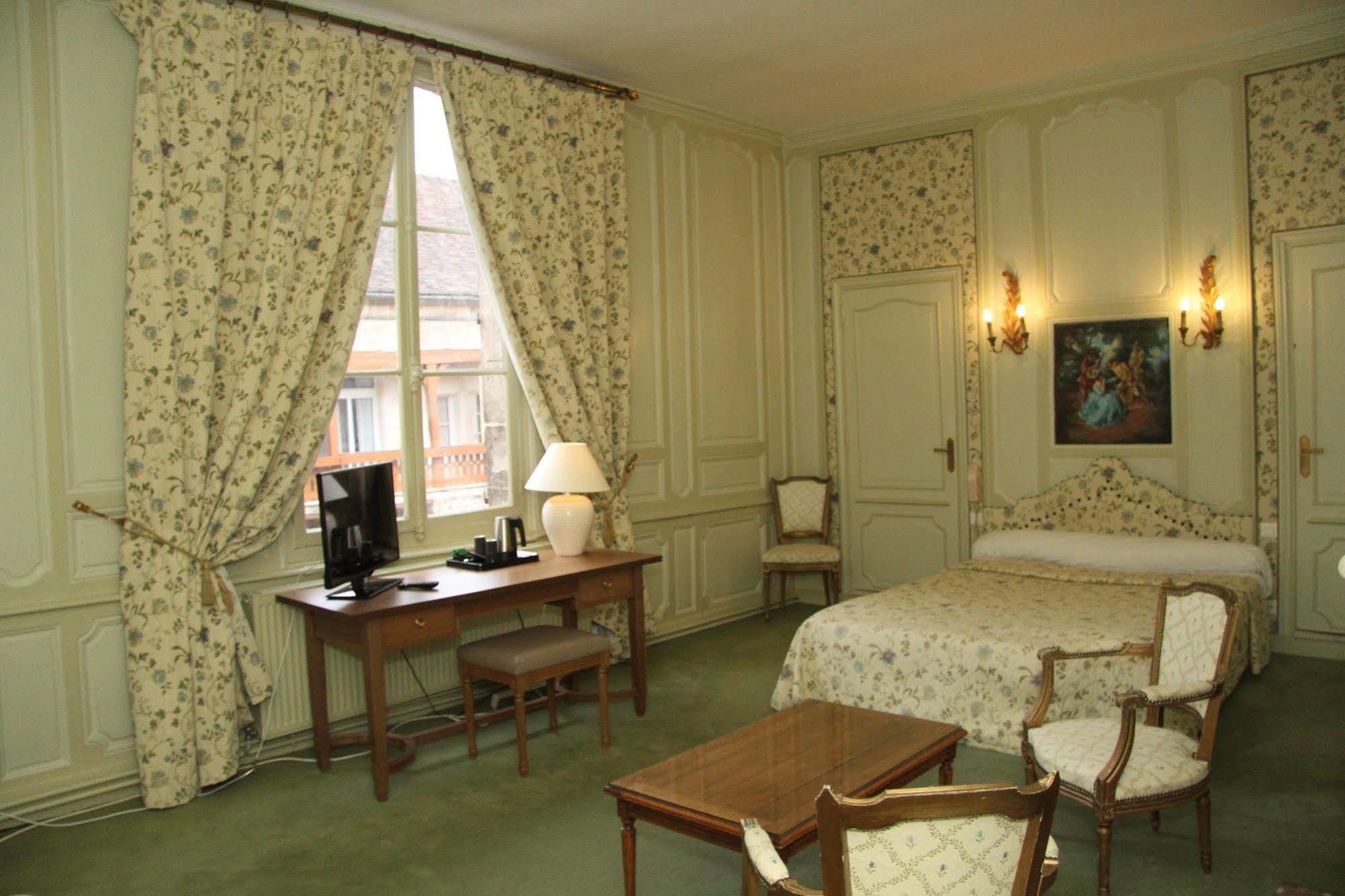 Hotel Le Regent Villers-Cotterêts Exteriér fotografie