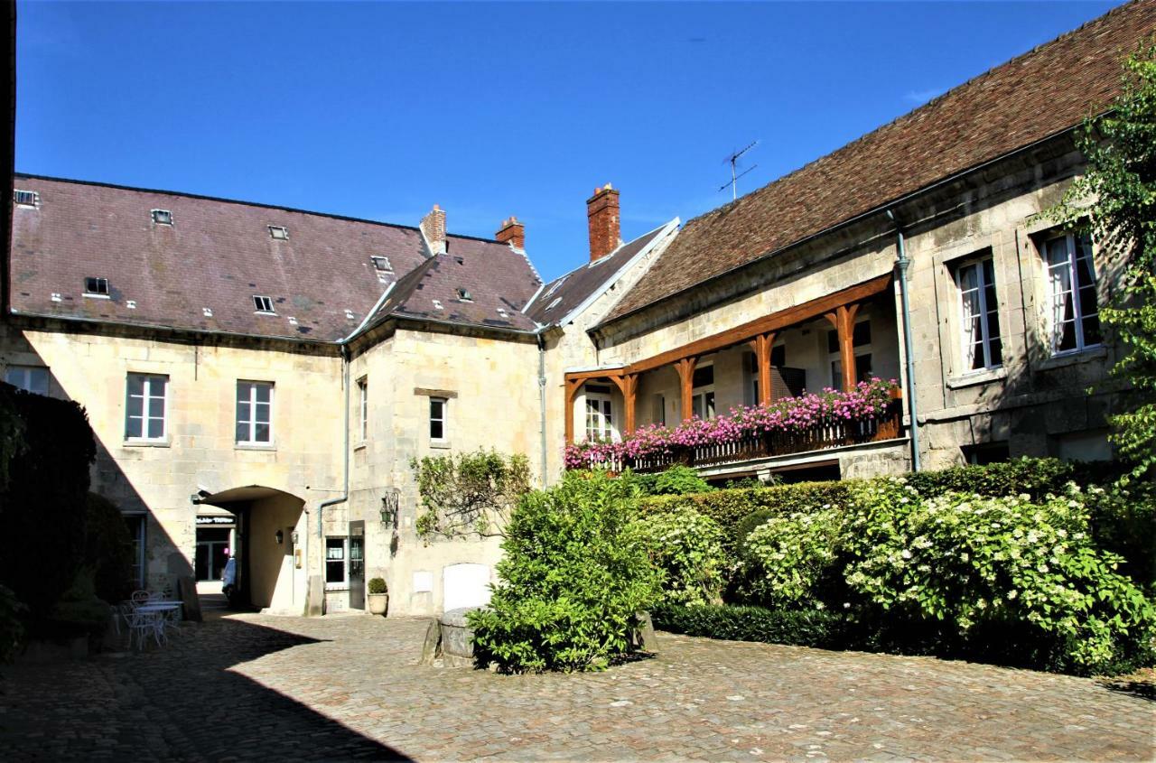 Hotel Le Regent Villers-Cotterêts Exteriér fotografie