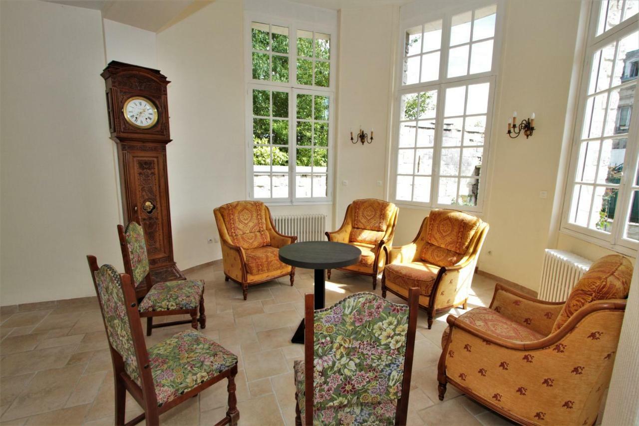 Hotel Le Regent Villers-Cotterêts Exteriér fotografie